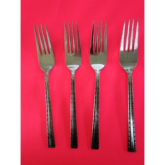 Stainless Korea  Flatware Set of 4 Dinner Forks - Picture 1 of 4
